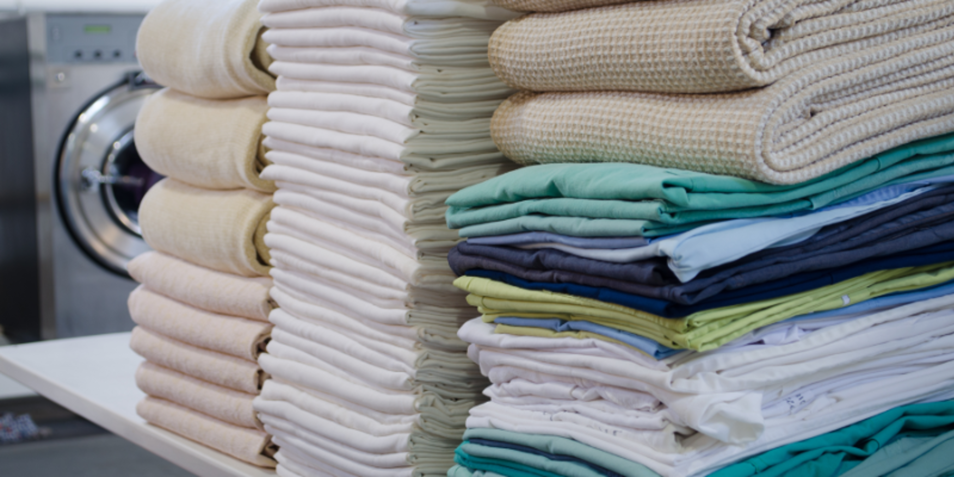 Medical Laundry Stacked Linens 800X400